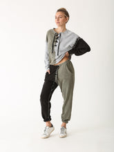 Crawford Sweatshirt - Onyx / Verde